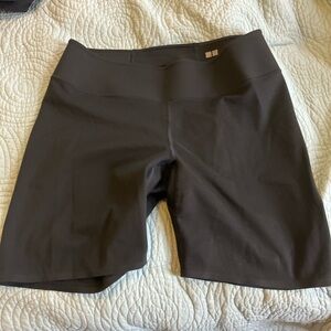 Uniqlo Women's Black Bike Shorts